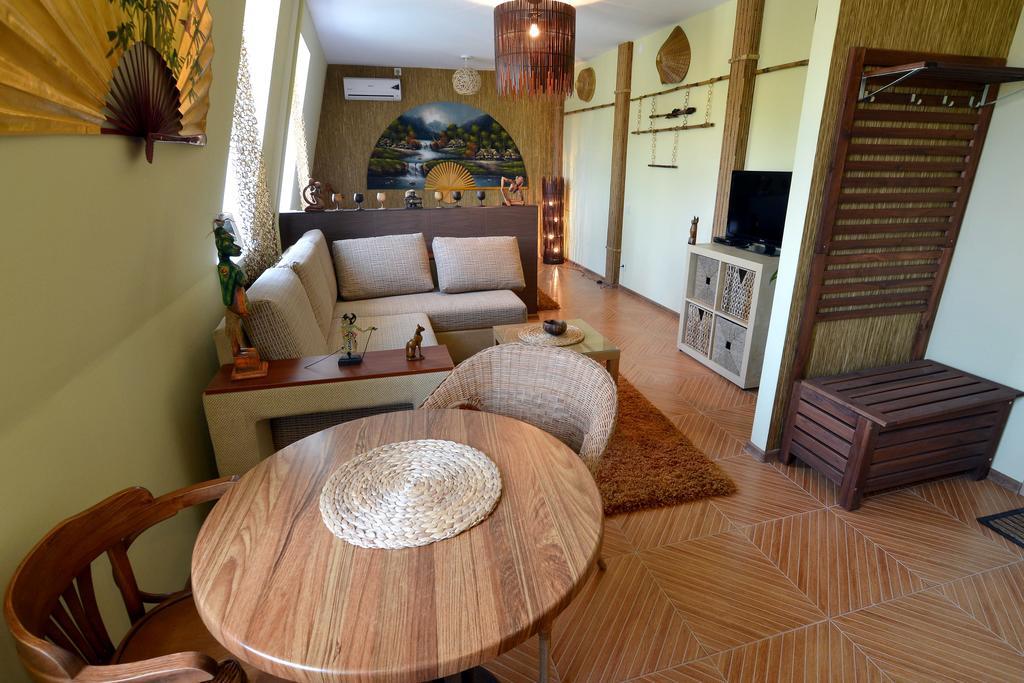 Dragomir Apartments Cherkasy Room photo