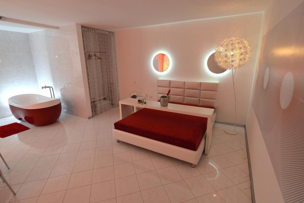 Dragomir Apartments Cherkasy Room photo